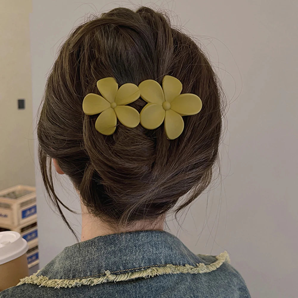 Frosted Flower Hair Claw Clips – Matte Hair Accessories for Women & Girls