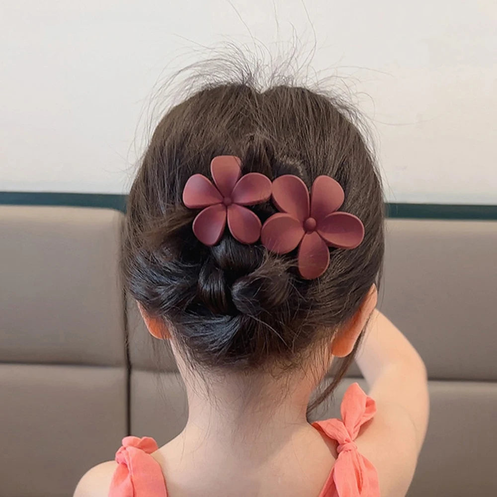 Frosted Flower Hair Claw Clips – Matte Hair Accessories for Women & Girls