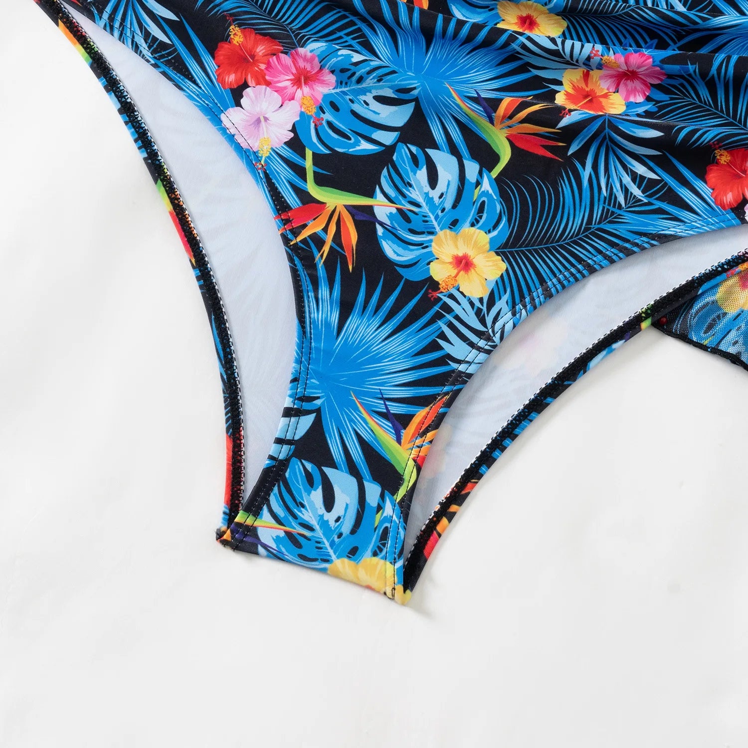2025 Women’s Elegant 3-Piece Bikini Set – Beachwear Swimsuit Cover-Up
