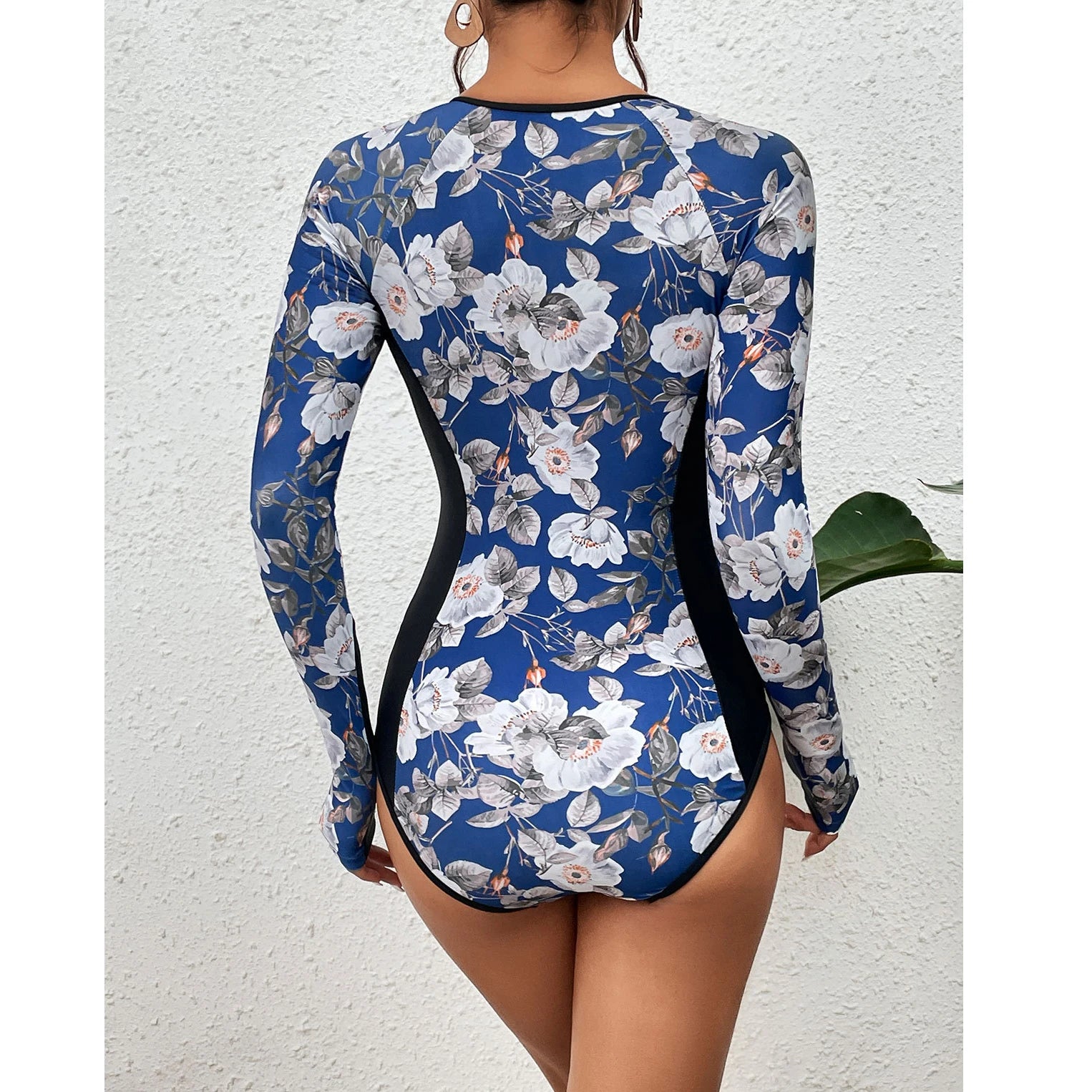 2025 Women’s Long Sleeve Surfing One-Piece Swimsuit